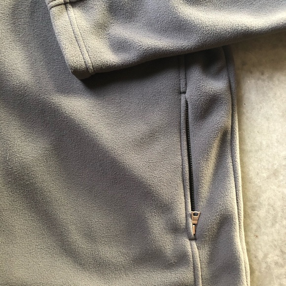 Men’s Banana Republic Full Zip Fleece - Picture 3 of 3